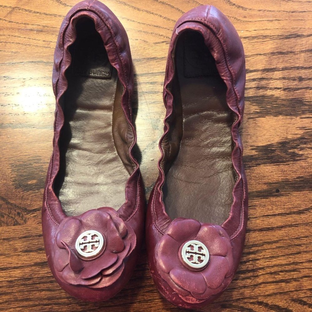 Rare Tory Burch Flower Flats